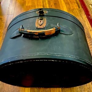 Vintage Train Hat Box. Working lock and key included. Rare find.